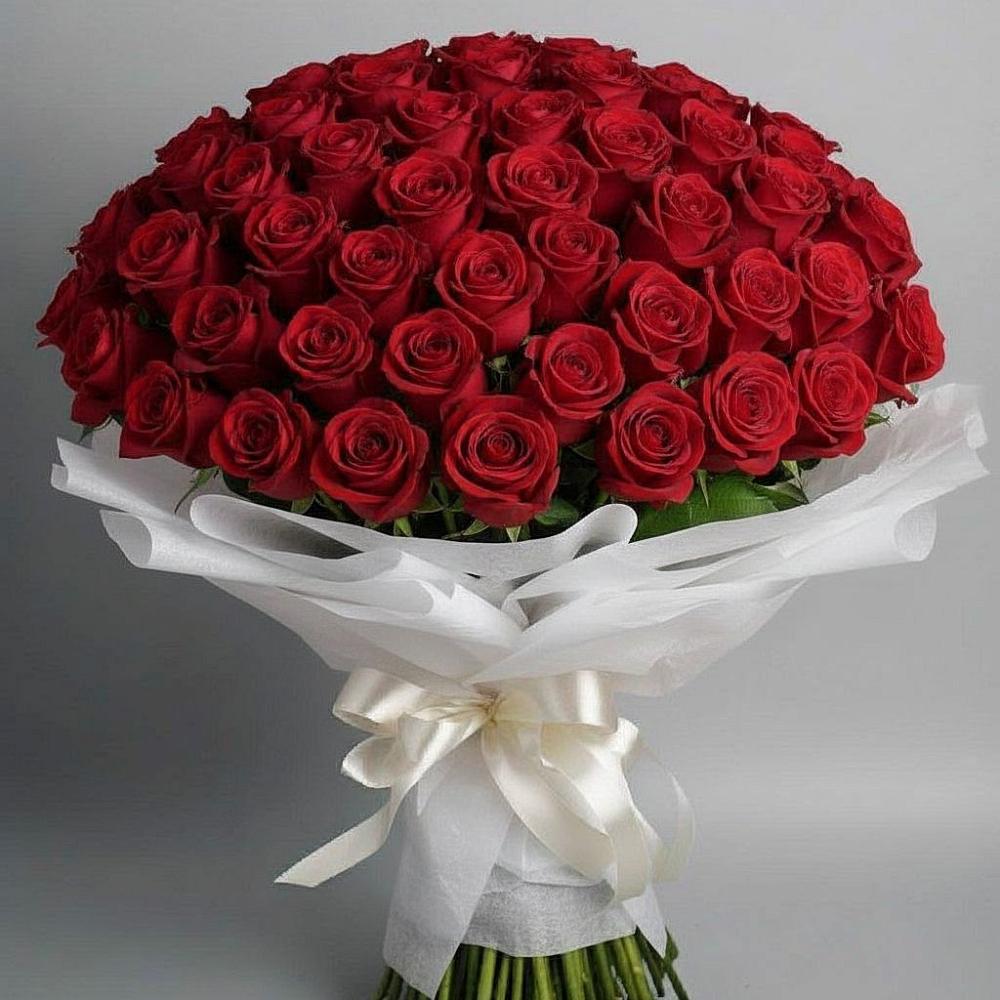 Букет 101 Красная роза Блэк Мэджик в Благовещенске Амурской области