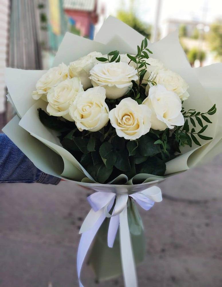 Букет Белые розы Проуд в Благовещенске Амурской области