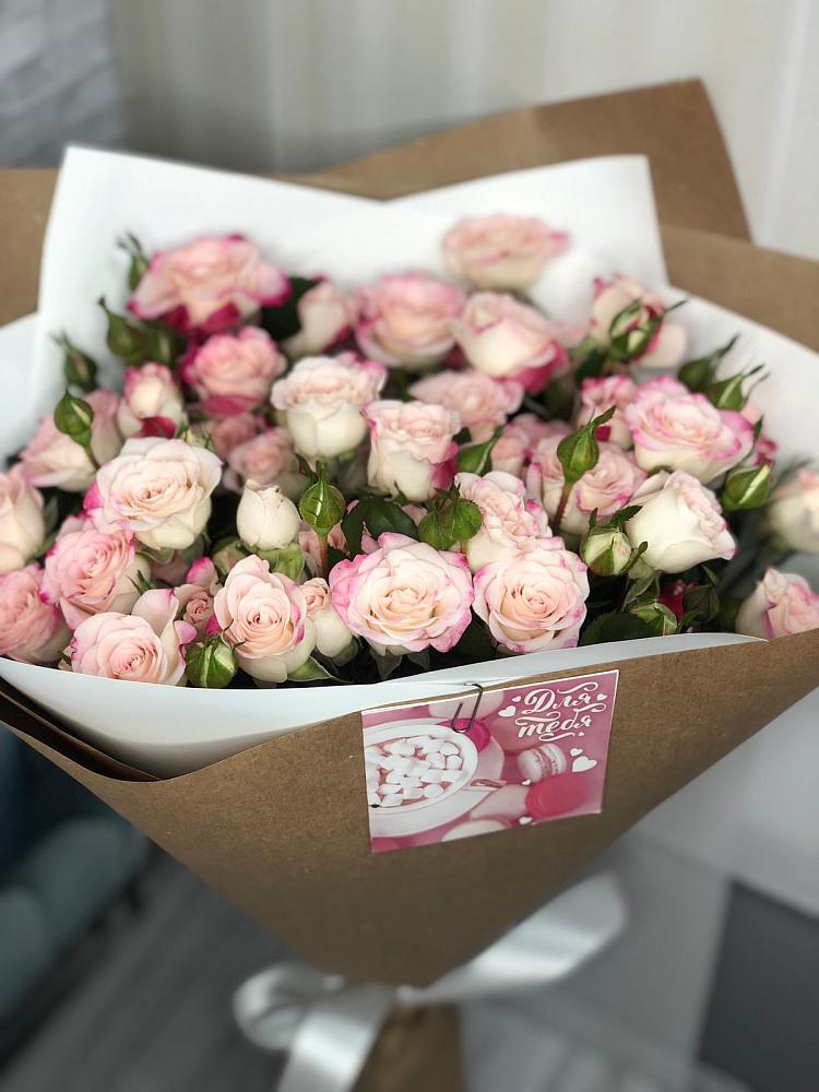 Букет цветов из: Розы в Благовещенске Амурской области