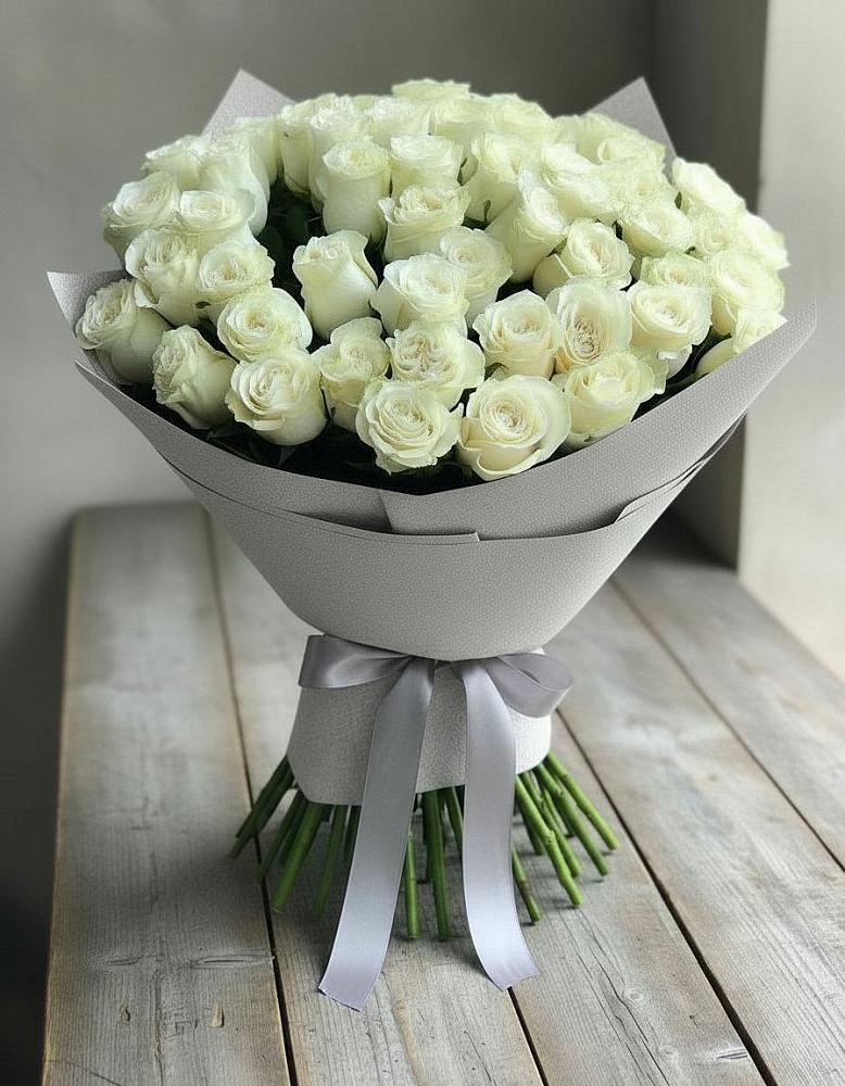 Букет 35 Белых роз в Благовещенске Амурской области