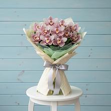 Букет цветов из:  Орхидеи и Розы в Благовещенске Амурской области