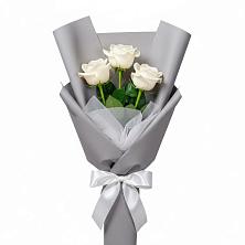 Букет 3 белые розы в Благовещенске Амурской области