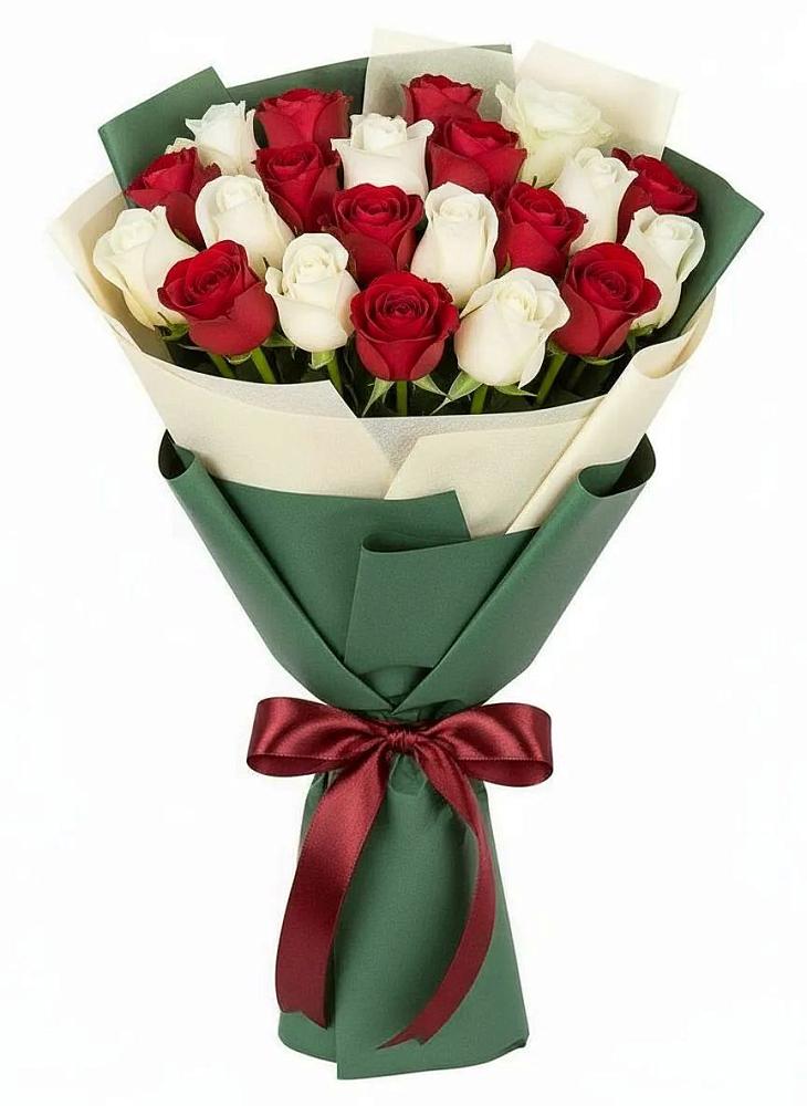 Букет Микс из красных и белых роз в Благовещенске Амурской области