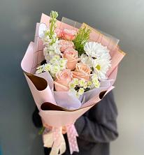 Букет цветов из:  Хризантемы и Розы в Благовещенске Амурской области