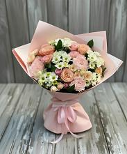 Букет цветов из:  Гвоздики, Розы и Хризантемы в Благовещенске Амурской области