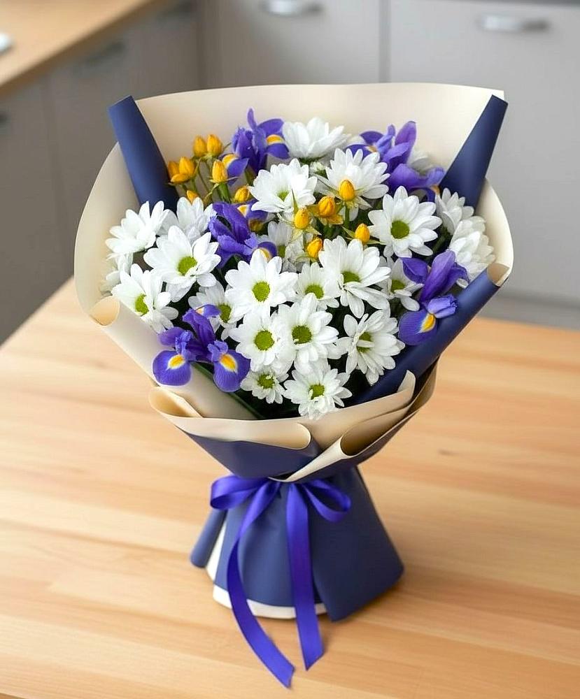 Букет цветов из: Розы, Ирисы и Хризантемы в Благовещенске Амурской области