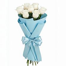 Букет 7 белых роз Проуд в Благовещенске Амурской области