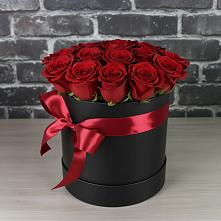 Цветочная композиция из Розы в шляпной коробке в Благовещенске Амурской области